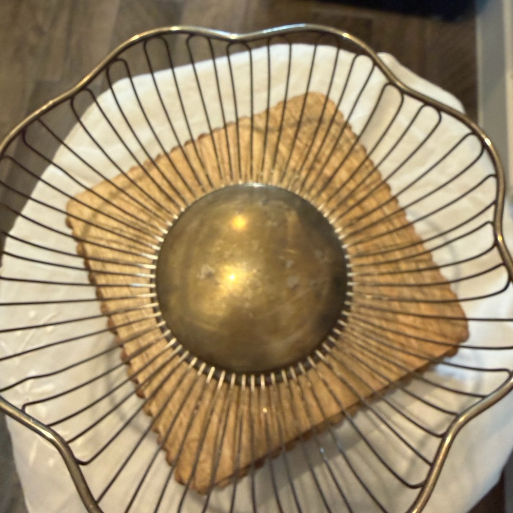 Gold Wire Fruit Basket